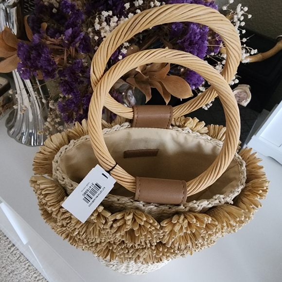 Straw Bag - Picture 4 of 7